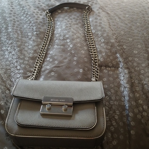 Michael Kors Handbags - Michael Kors bag